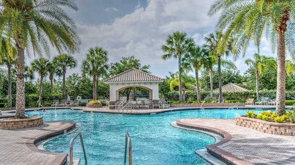 Pisciniste à biscarosse : construisez la piscine de vos rêves !